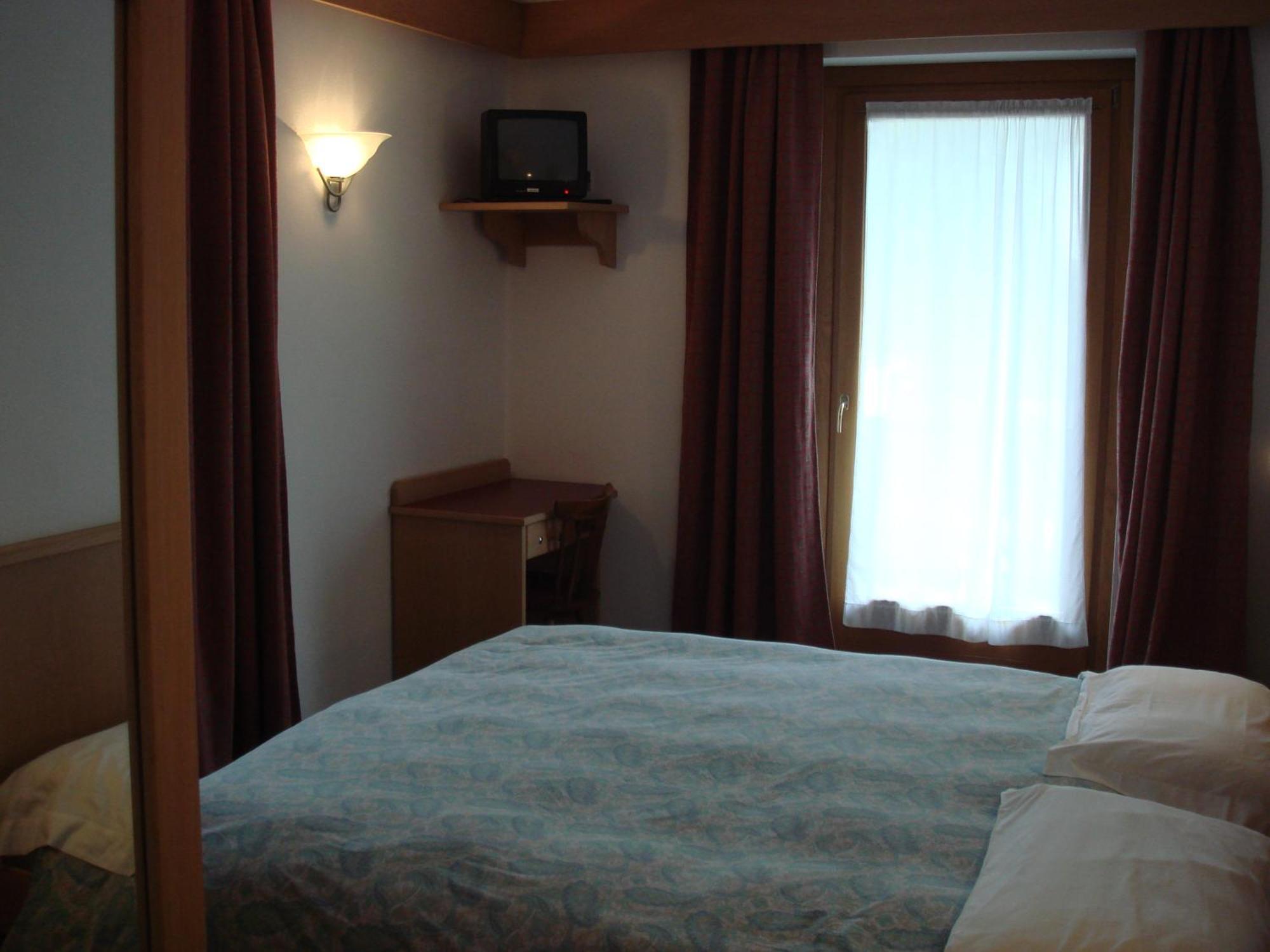 Hotel Derby Bormio Exterior foto