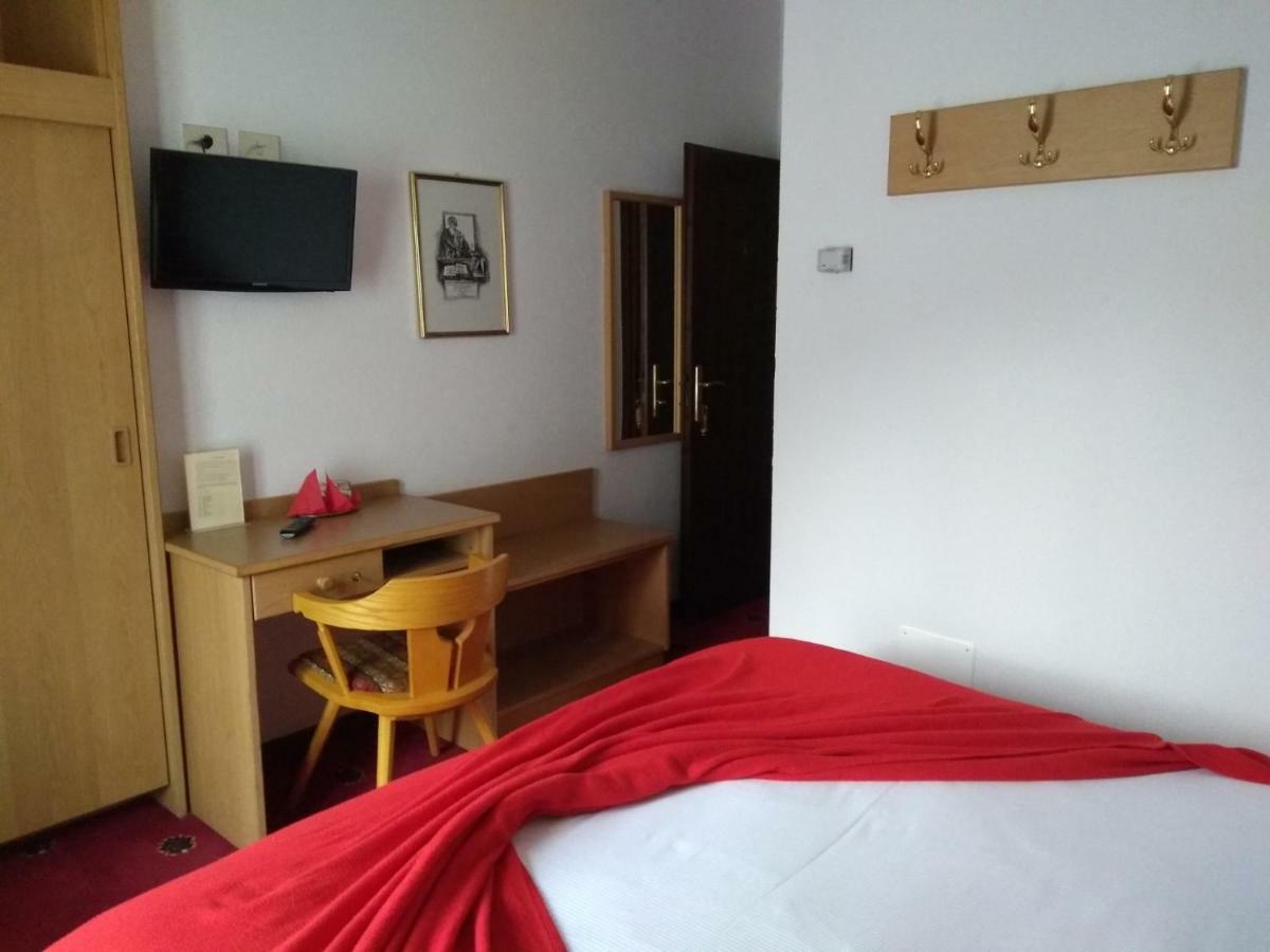 Hotel Derby Bormio Exterior foto